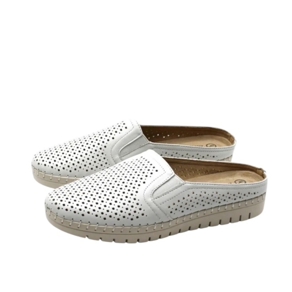 Bella Vita Women's Refresh Mule in White Leather Size 10 WW (Dbl. Wide) With box